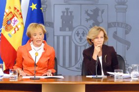 Las Vicepresidentas Primera y Segunda, durante la rueda de prensa del último Consejo de Ministros